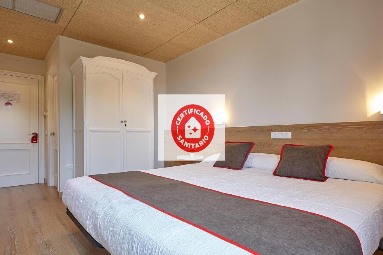 Hostal Nobadis Cervera  Dış mekan fotoğraf