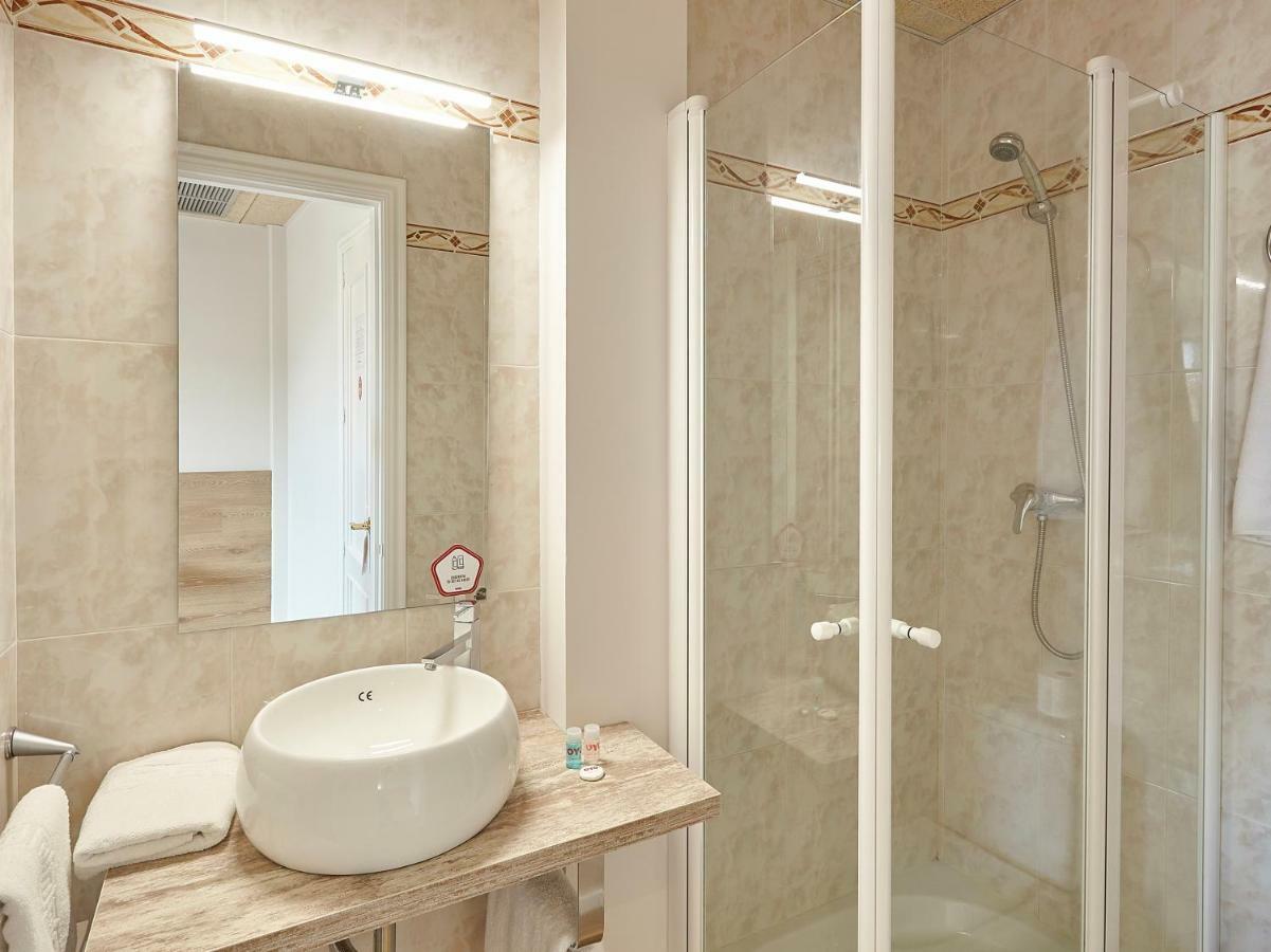 Hostal Nobadis Cervera  Dış mekan fotoğraf